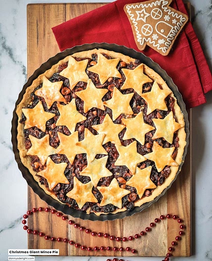 Christmas Party Jumbo Mince Pie