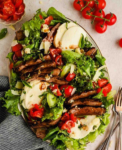 Caprese Steak Salad