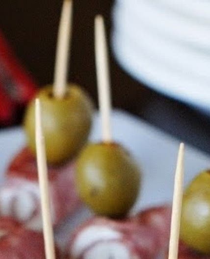 Quick Salami & Cream Cheese Bites