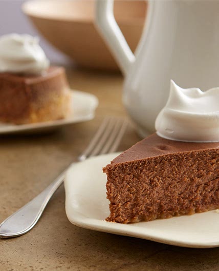 Chocolate Almond Cheesecake Recipe | HERSHEY’S