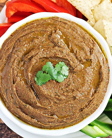 Easy Black Bean Chipotle Dip