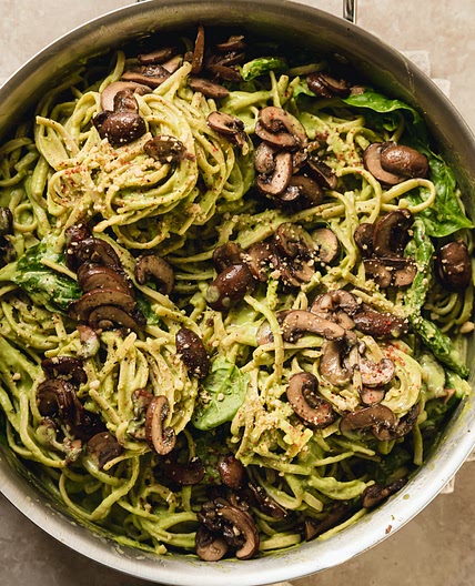 Creamy Vegan Spinach and Mushroom Pasta