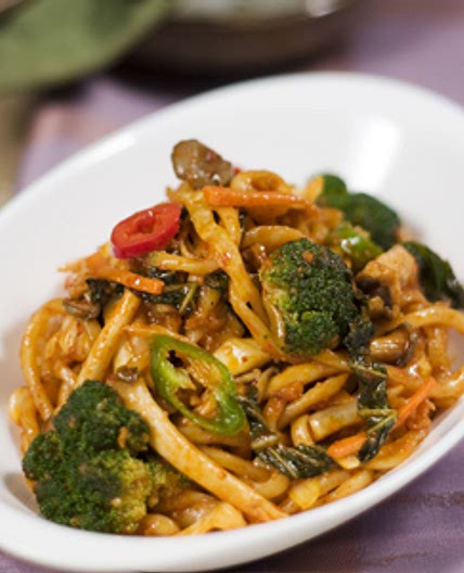 고추장볶음칼국수