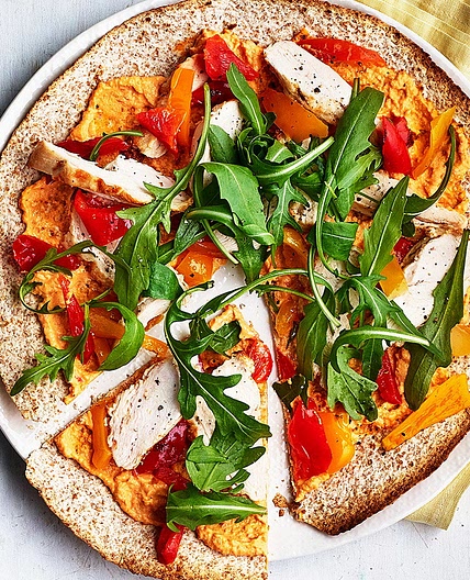 Spiced houmous and chicken 'pizzas'