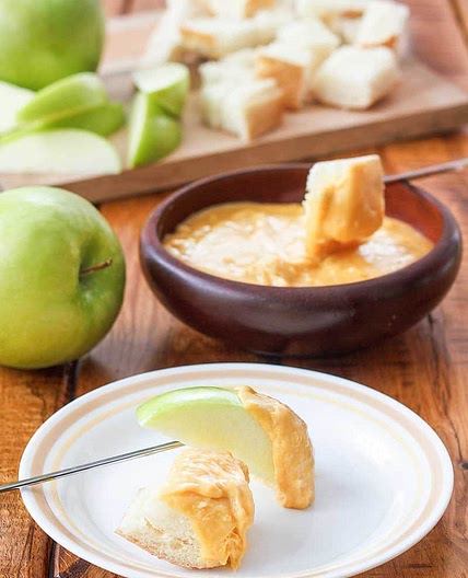 Melting Pot Cheddar Cheese Fondue