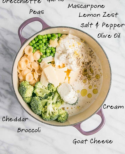 One Pot Broccoli and 3 Cheese Pasta