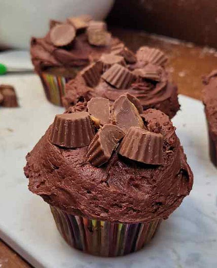 Peanut Butter Chocolate Cupcakes