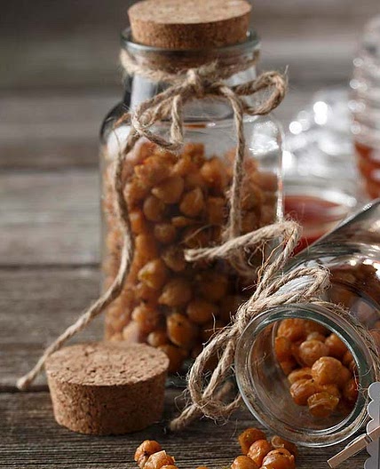 Sriracha Honey Roasted Chickpeas