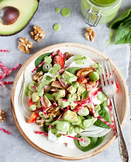 Avocat, betterave chioggia, fenouil, chèvre & Grenoble