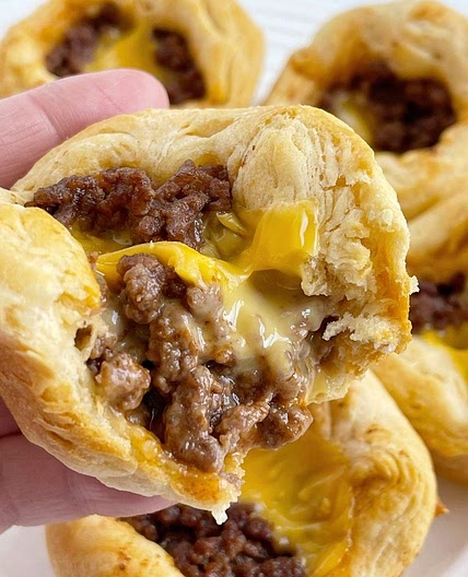 Cheeseburger Biscuit Cups