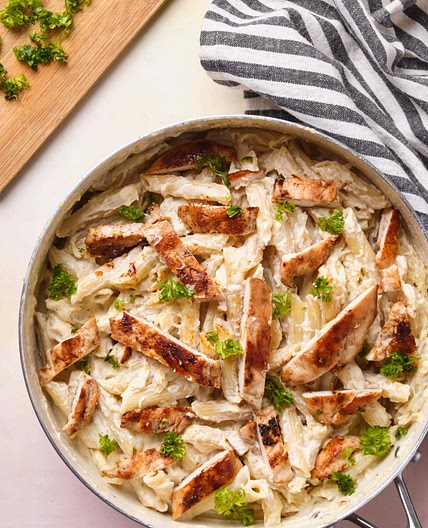 Garlic Parmesan Chicken Pasta