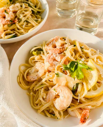 One Pot Lemon Garlic Shrimp Pasta