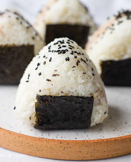 15-min. Easy Japanese Tuna Onigiri