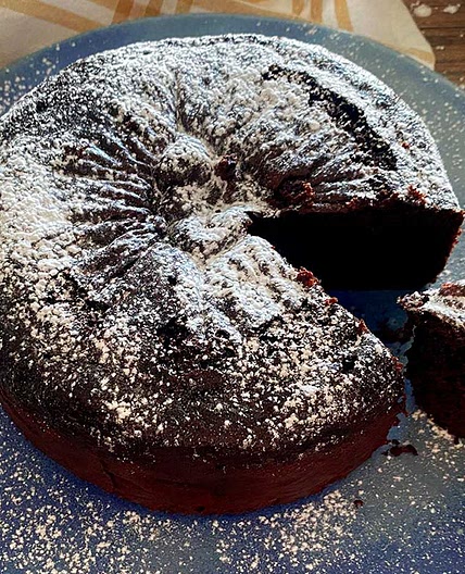 Instant Pot Chocolate Cake