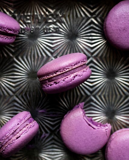 Simple Ube Macarons