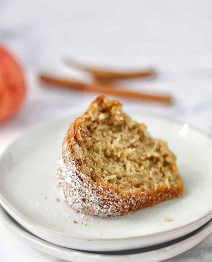 Apple bundt cake with cake mix