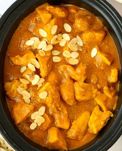 Slow Cooker Chicken Korma {Easy Recipe}