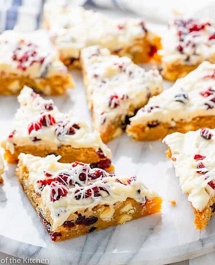 Cranberry Bliss Bars {Starbucks Copycat Recipe}