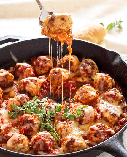 Skillet Meatballs in Marinara Sauce
