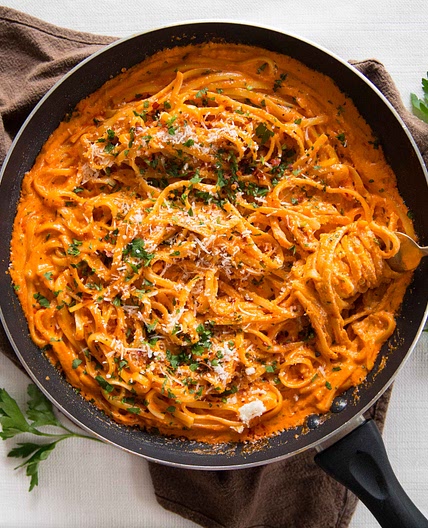 Creamy Roasted Red Pepper Pasta