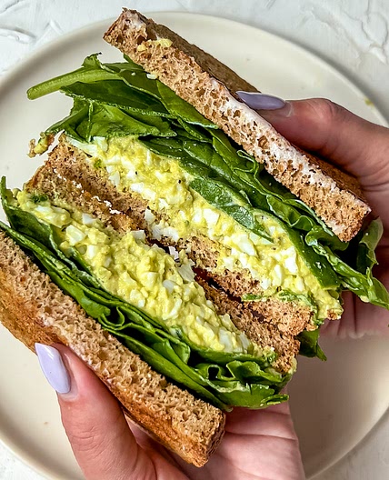 Easy Avocado Egg Sandwich