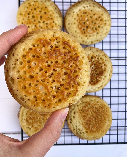 Crumpets (gluten free, dairy free and vegan)