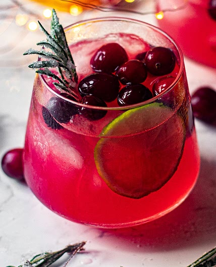Mistletoe Margarita Recipes - Cranberry Christmas Margarita Recipes