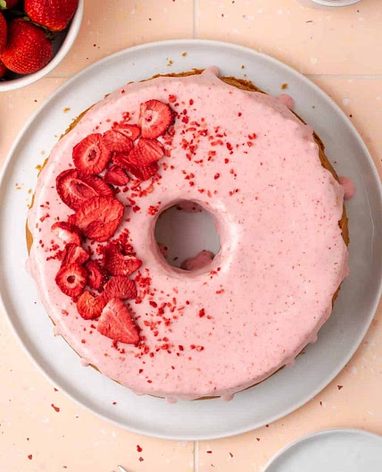 Fresh Strawberry Pound Cake