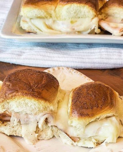 Recipe for Turkey Sliders on Hawaiian Rolls