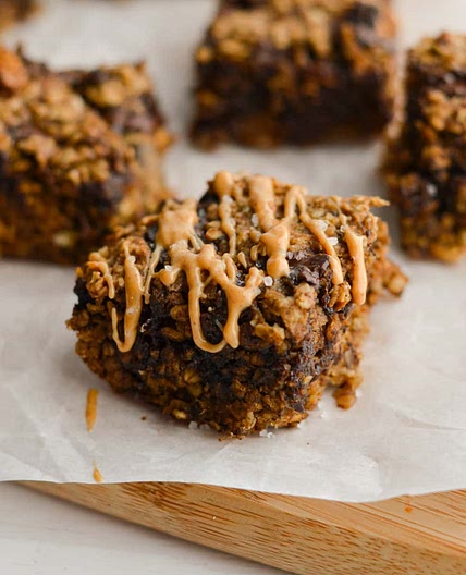 One Dish Peanut Butter Banana Oatmeal Bars