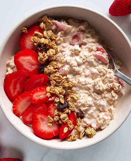 Strawberry Overnight Oats