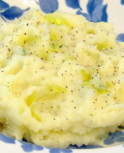 Irish Colcannon (Creamy Potatoes and Cabbage)
