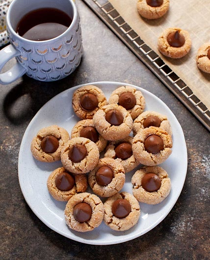 Peanut Butter Blossom Cookies