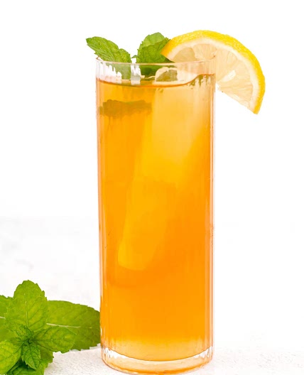 Spiked Arnold Palmer (John Daly Drink)
