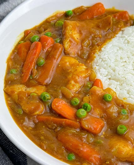 Quick Japanese Chicken Curry (with Golden Curry Roux)