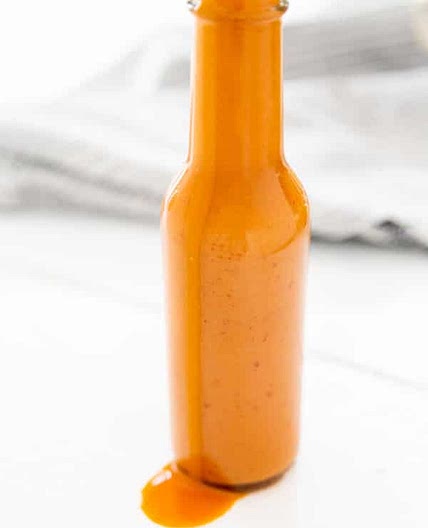 Easy Homemade Vegan Buffalo Sauce