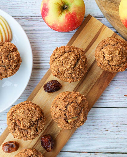 Applesauce Cinnamon Muffins