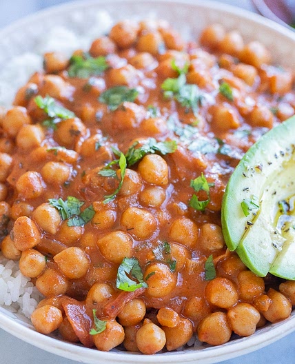 Smoky Coconut Chickpeas with Rice