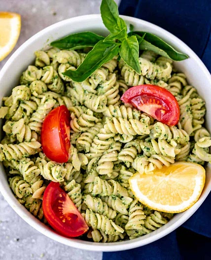 Creamy Avocado Pesto Pasta