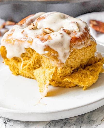 Pumpkin Spice Cinnamon Rolls
