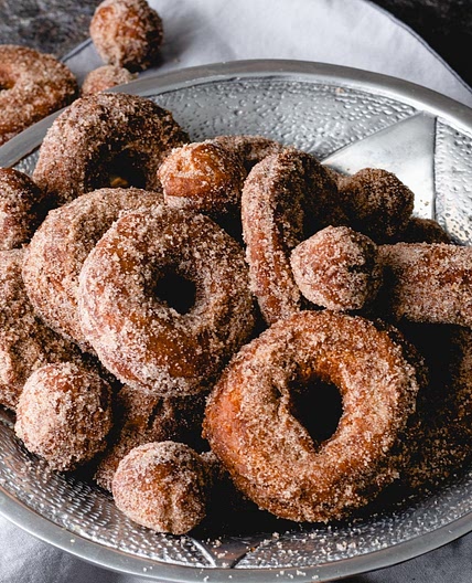 Old-Fashioned Apple Cider Donuts
