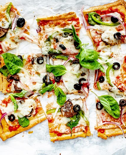 Puff Pastry Pizza Easy Recipe for 30 Minute Dinner