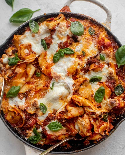 Cheesy Weeknight Tortellini Skillet