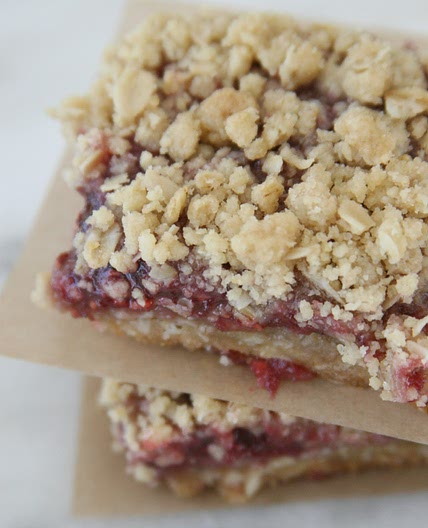 Raspberry Oatmeal Crumble Bars