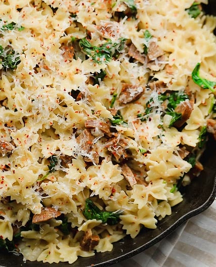 Creamy Vegan Sausage Pasta with Spinach