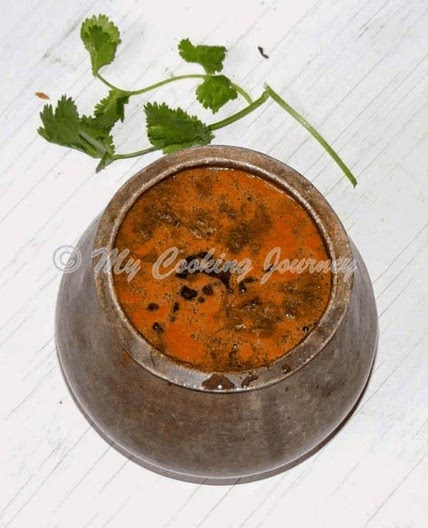 Thakkali Rasam – Tomato Rasam (made in Eeya Sombu)