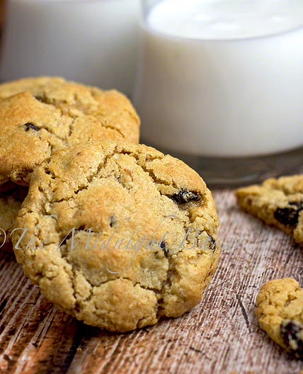 Raisin Walnut Cookies