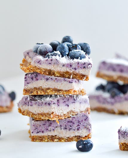No Bake Frozen Blueberry Bar