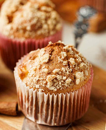 Apple Cinnamon Crumb Muffins