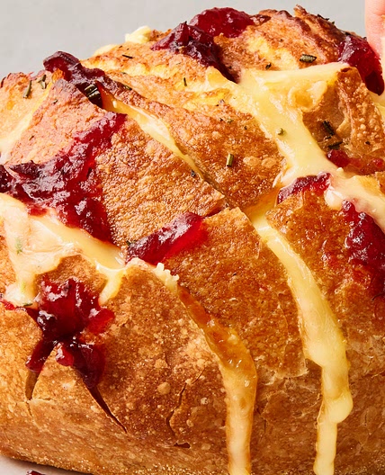 Cranberry Brie Pull-Apart Bread